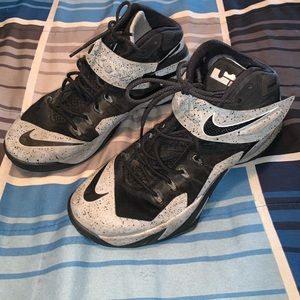 Nike LeBron Soldier 7 Shoes